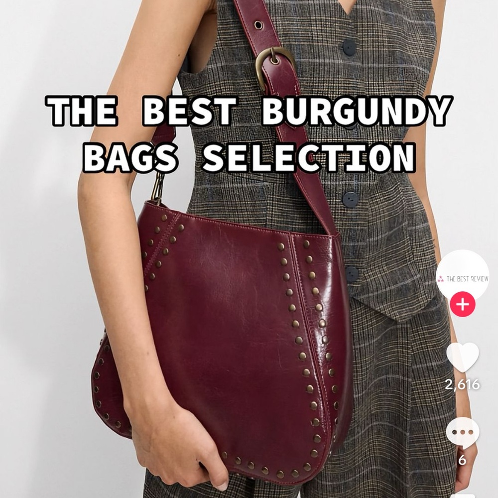 Shoulder bag with studs